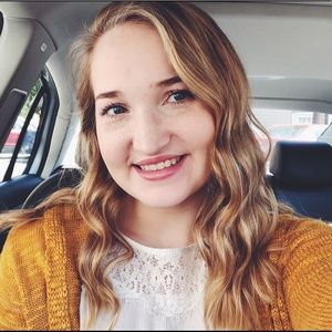 Meet your Posher, Erica